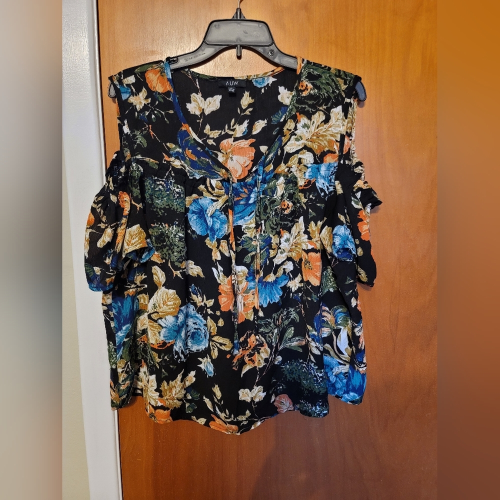 Floral blouse sz XL